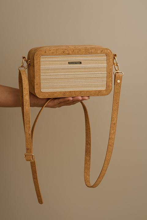 Box sling bag