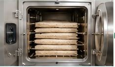Autoclave with non-woven trays